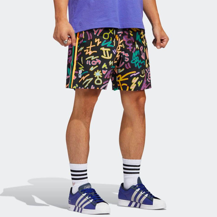 Шорты Men's adidas Graffiti Full Print Sports Shorts Black HC3087 — фото 4