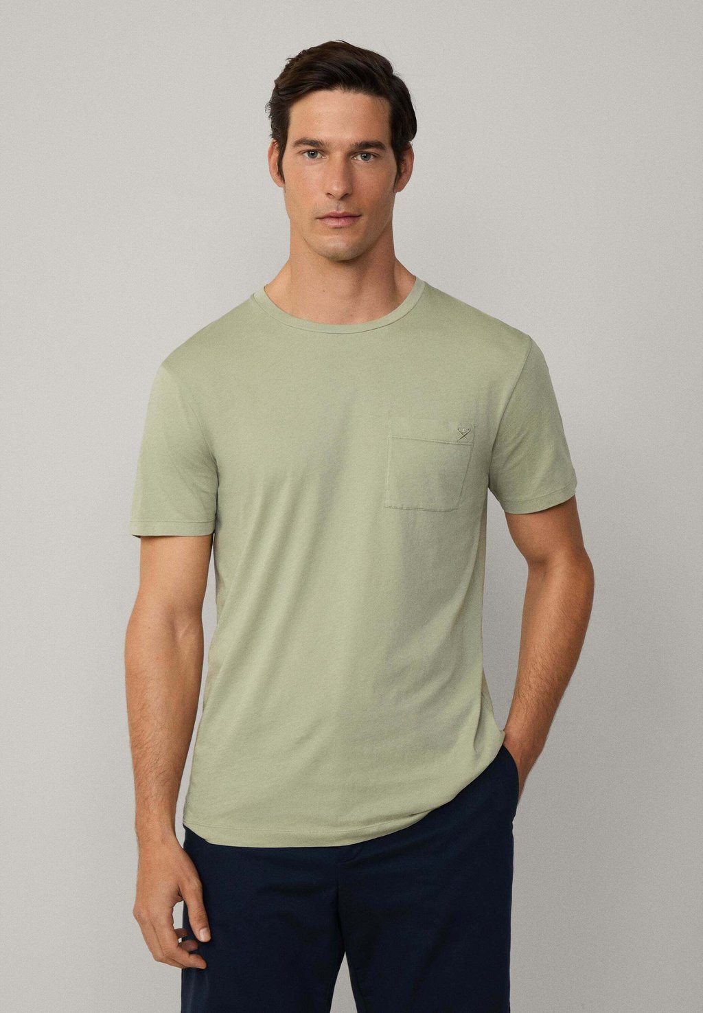 

Базовая футболка POCKET TEE Hackett London, зеленый