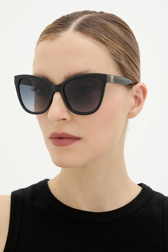 

Солнцезащитные очки Love Moschino, черный