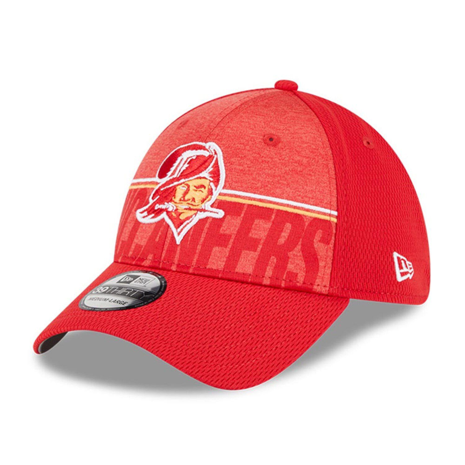 

Мужская кепка New Era Red Tampa Bay Buccaneers 2023, тренировочный лагерь НФЛ, 39THIRTY Flex Fit Hat