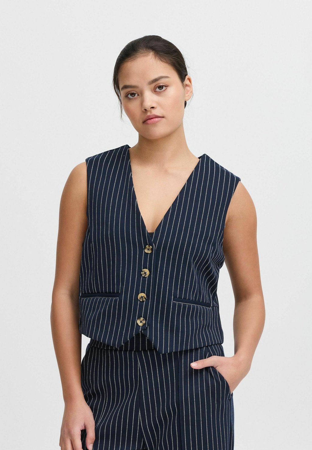 

Жилет KATE PINSTRIPED ICHI, синий