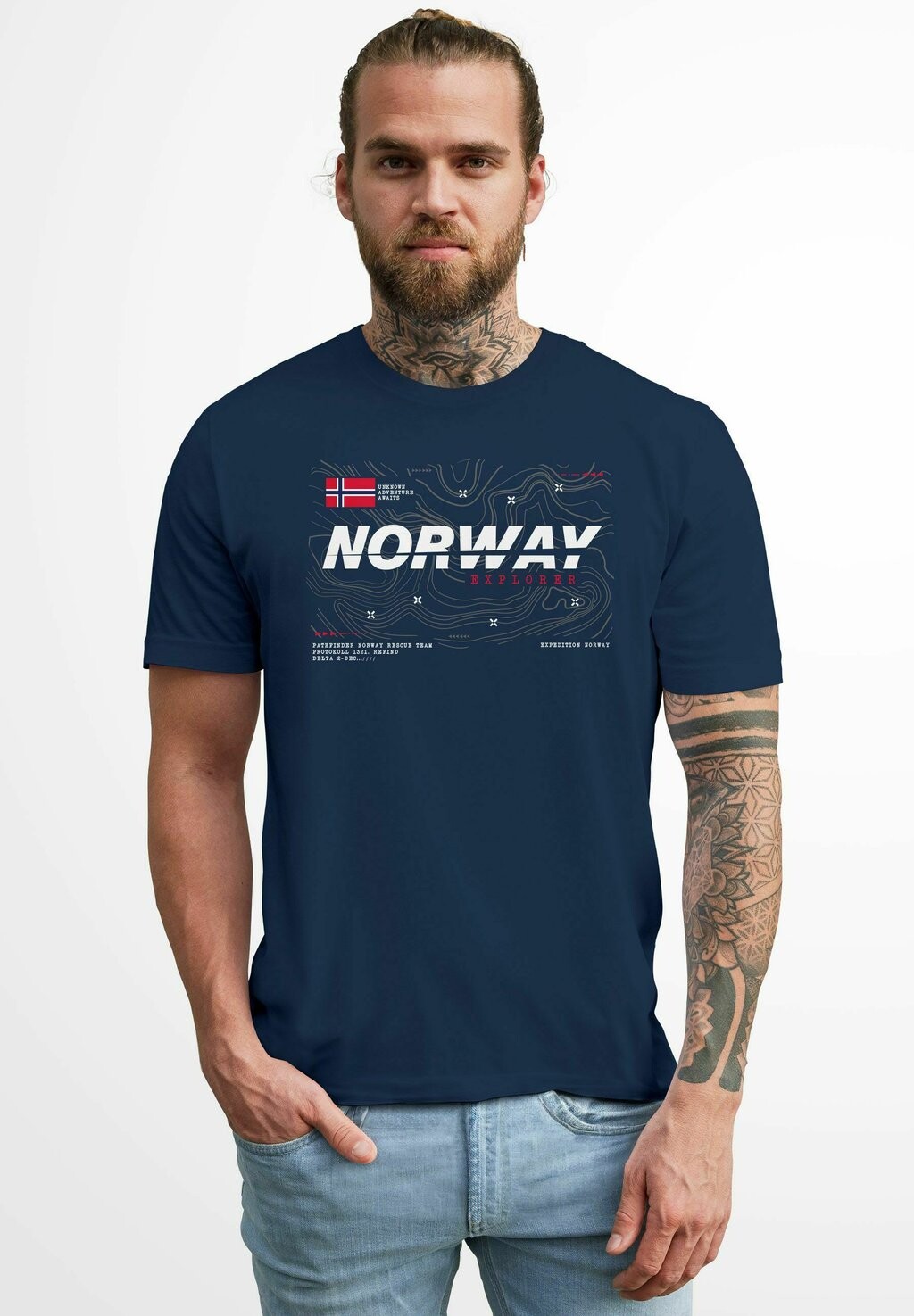 

Футболка с принтом NORWEGEN FLAGGE SCHRIFTZUG NORWAY EXPLORER ADVENTURE SKANDINAVIEN FASHION STREETSTYLE Neverless, темно-синий