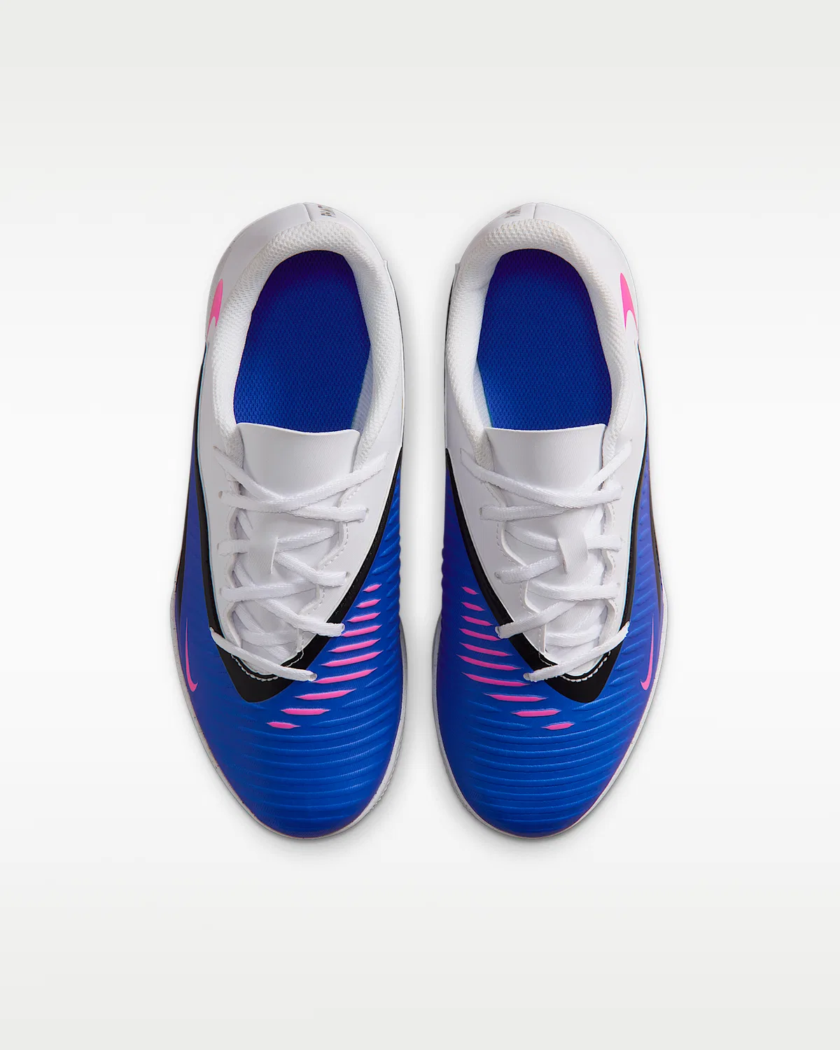 Детские кроссовки для зала Nike Jr. Phantom 6 Low Club, Racer Blue/White/Pink Blast — фото 4