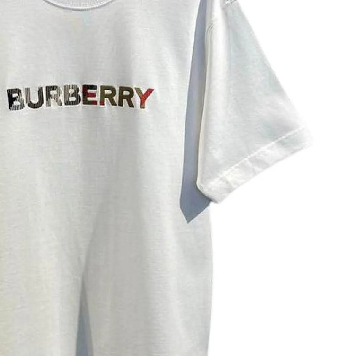 Футболка мужская Burberry Crew Neck Straight Fit белый — фото 3