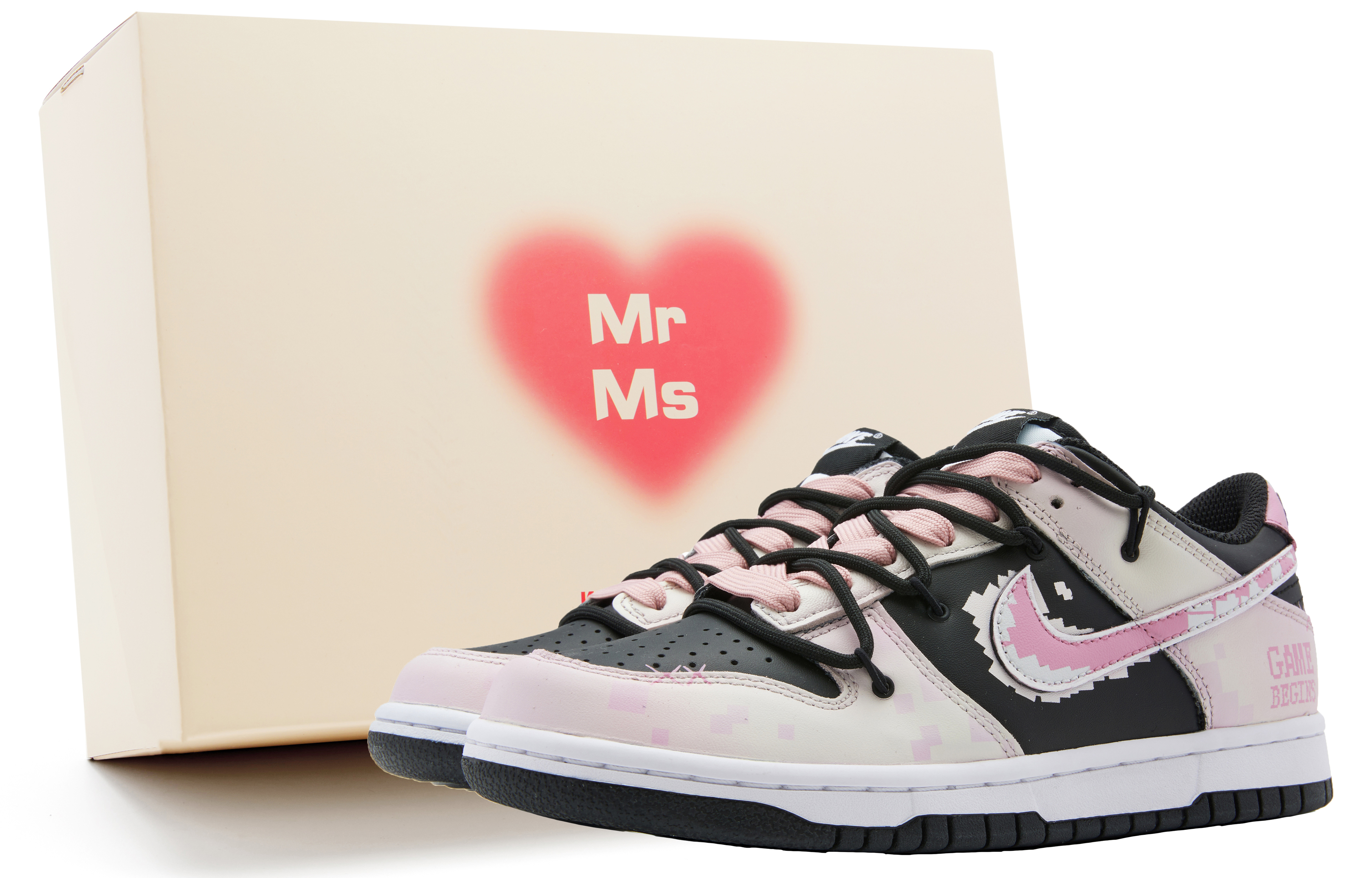 

Кроссовки Nike Dunk Skateboarding Shoes Unisex Low-top Black/pink/white, черный/розовый