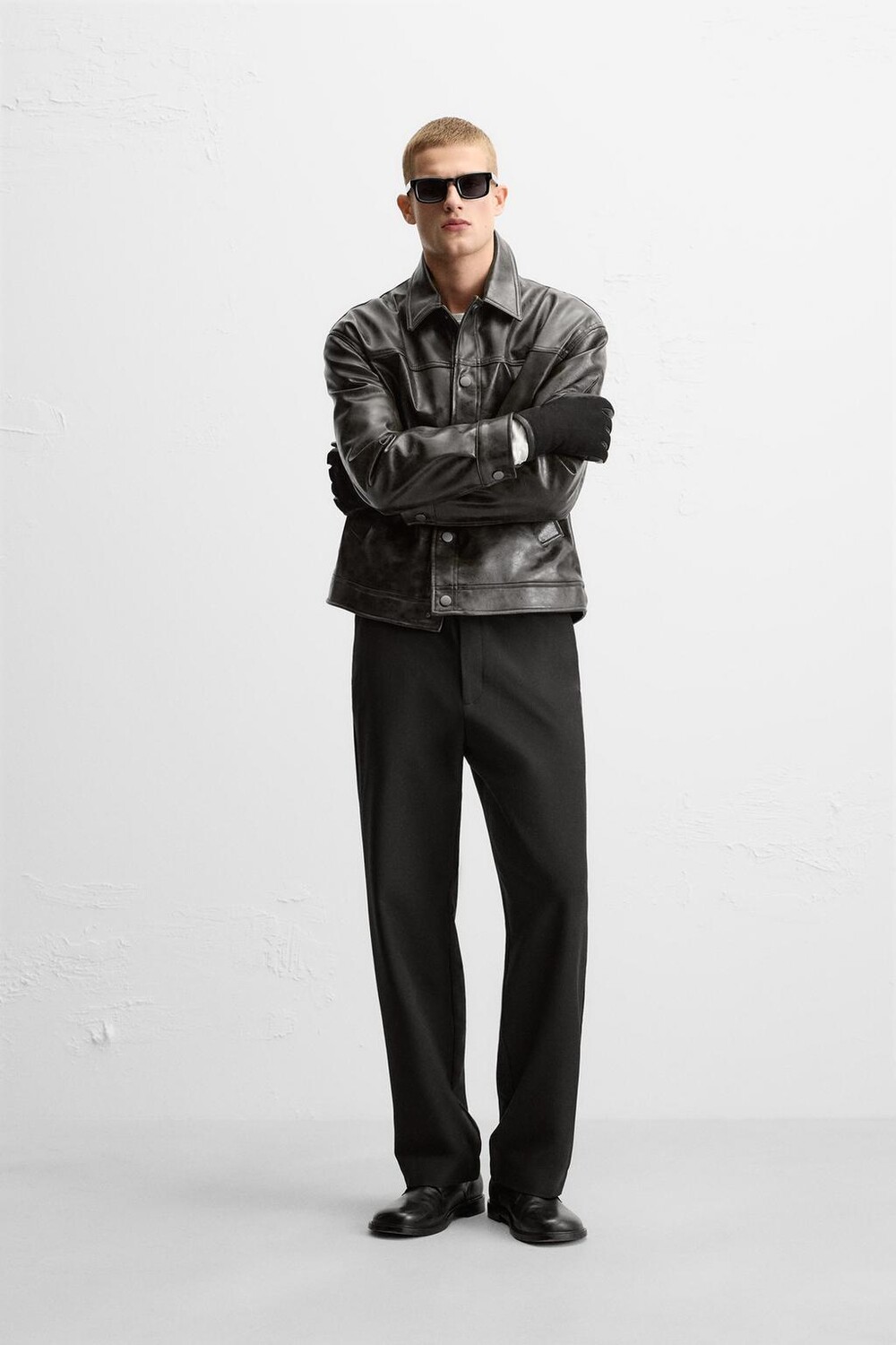 

Прямые брюки комфорт ZARA, черный