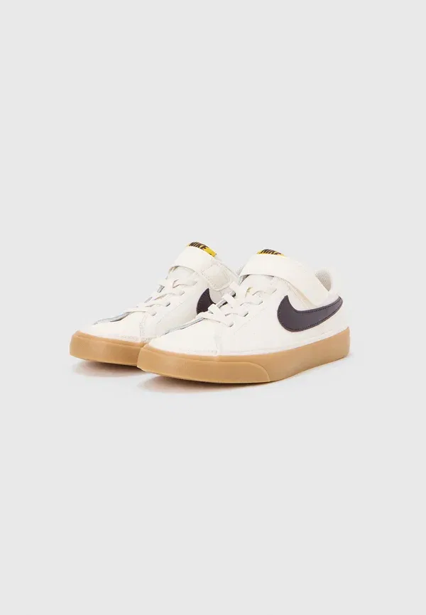 Кроссовки Nike Sportswear Court Legacy Trainers, фантом/пепельно-бордовый/шафрановый кварц/жевательная резинка/светло-коричневый — фото 2