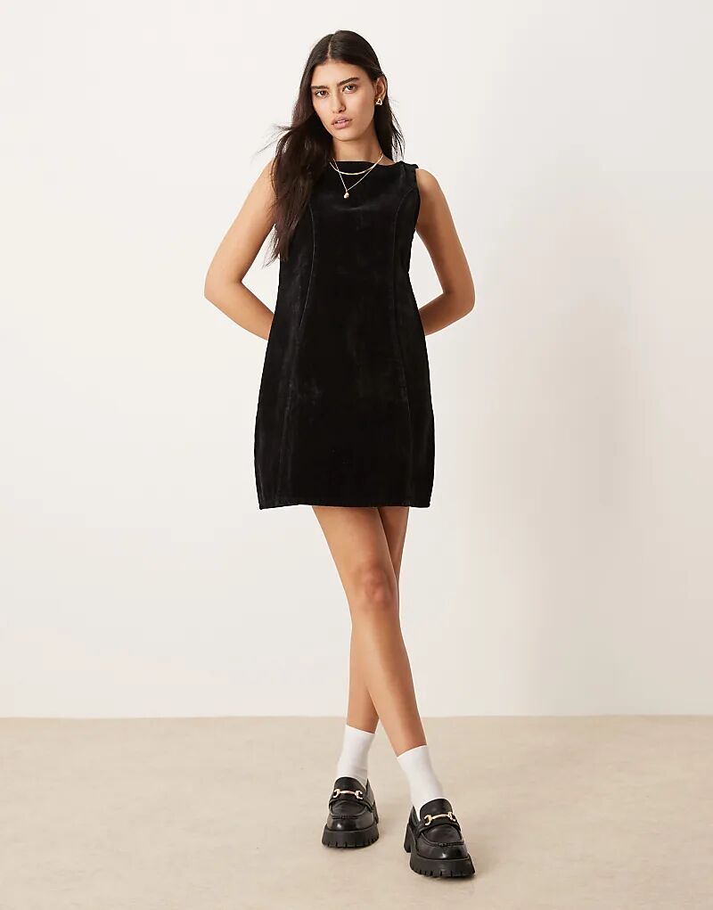 

Мини-платье из флокированного денима черного цвета ASOS DESIGN