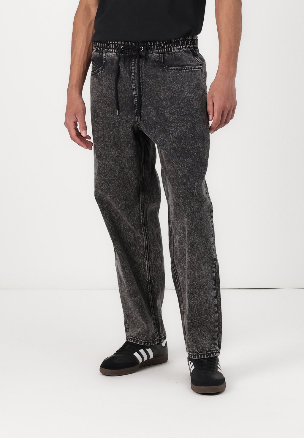 

Джинсы свободного кроя FREAZY LOOSE Volcom, цвет Light Acid Black