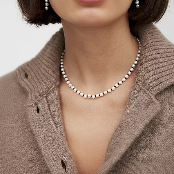 

Ожерелье из нержавеющей стали с японским черным бисером и пресноводным жемчугом Joey Baby, black