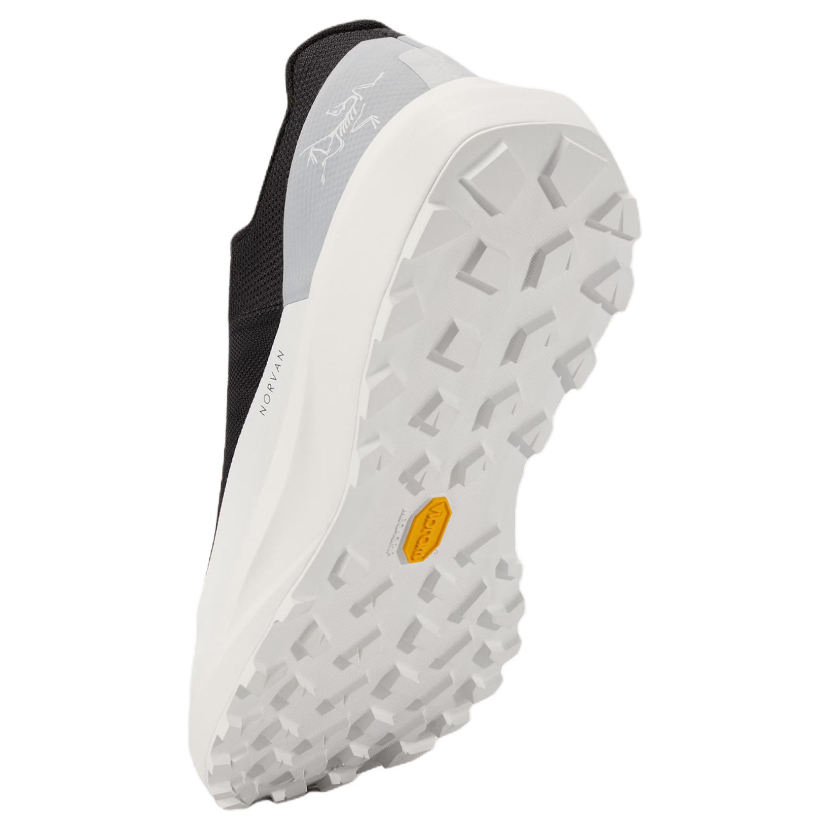 Норван LD 4 амортизация, устойчивые к истиранию, дышащие поддерживающие обувь для альпинизма и пеших походов мужские Arcteryx, черный/белый — фото 4