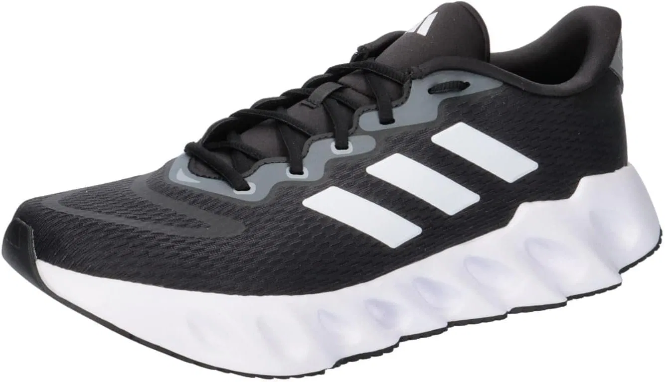 Мужские беговые кроссовки Adidas Switch FWD, Core Black Cloud White Halo Silver