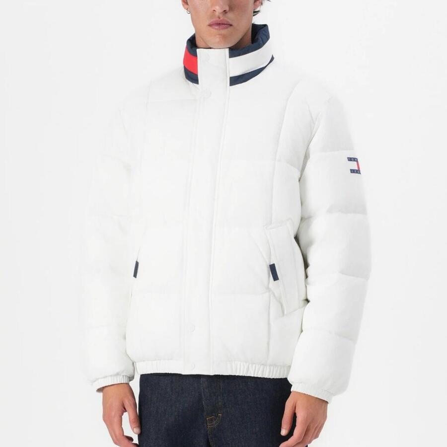 

TOMMY HILFIGER Куртка Tommy Jeans модель Tjm DNA Collar Puffr Ext цвет белый