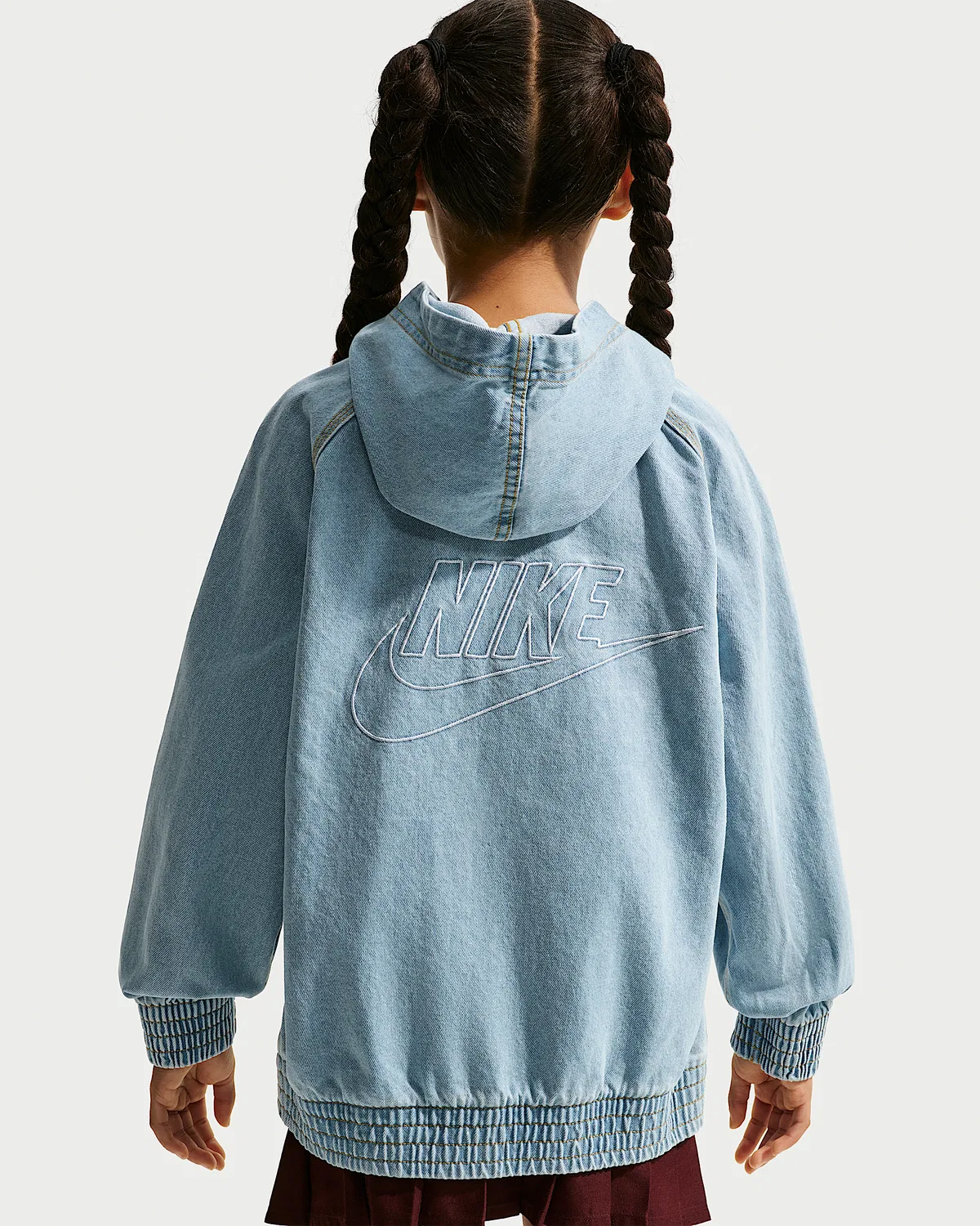 Детская джинсовая куртка на молнии с капюшоном Nike Sportswear Collection, Light Armory Blue/Light Armory Blue/Wheat/Light Armory Blue — фото 4