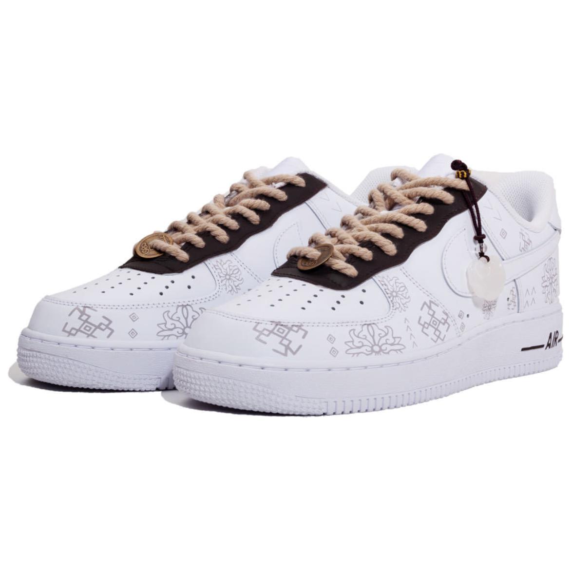 Женские скейтерские кросcовки Nike Air Force 1 Low с усиленной поддержкой, амортизацией, устойчивостью к истиранию и балансом в бело-коричневом цвете, цвет White Brown — фото 3