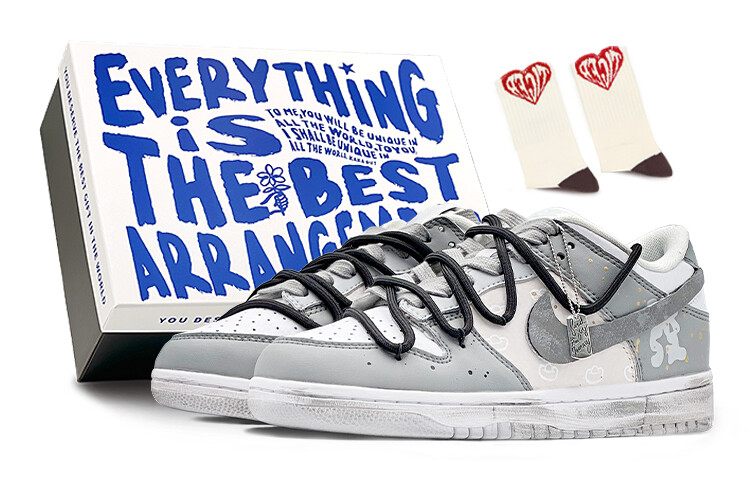 

Кроссовки Nike Dunk Skateboarding Shoes Women's Low-top Gray, белый/серый