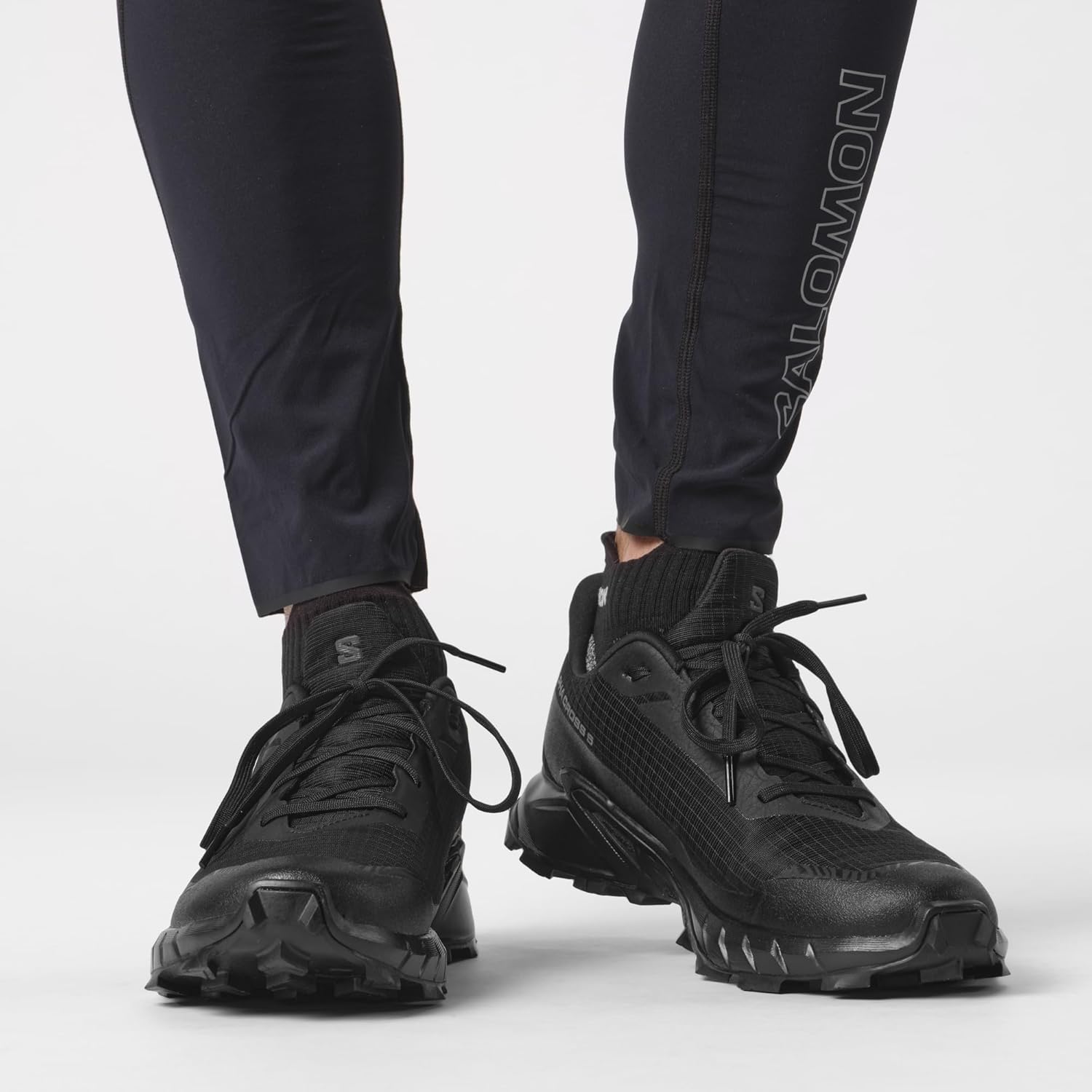 Кроссовки для трейлраннинга Salomon Men's Alphacross 5 Gore-TEX, Black/Black/Ebony — фото 2