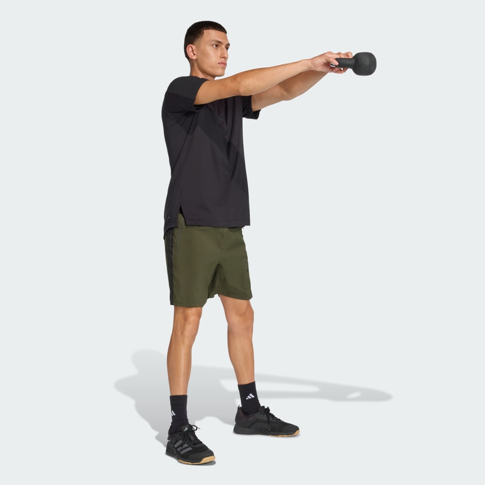 Спортивные шорты Adidas Essentials Training 3-Stripes Woven Shorts, цвет Night Cargo — фото 3