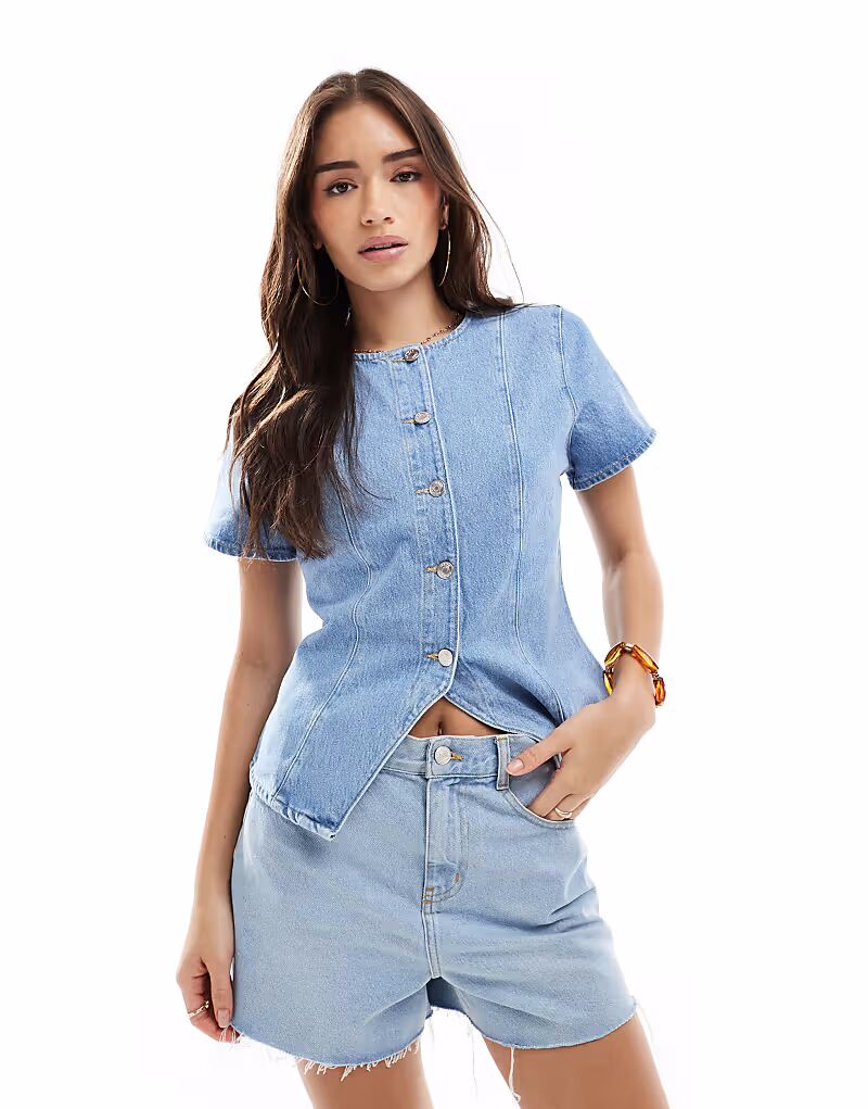 

Джинсовый топ с короткими рукавами на пуговицах ASOS DESIGN, цвет выбеленный