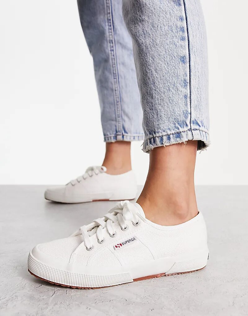 2750 Классические кроссовки Cotu белого цвета Superga