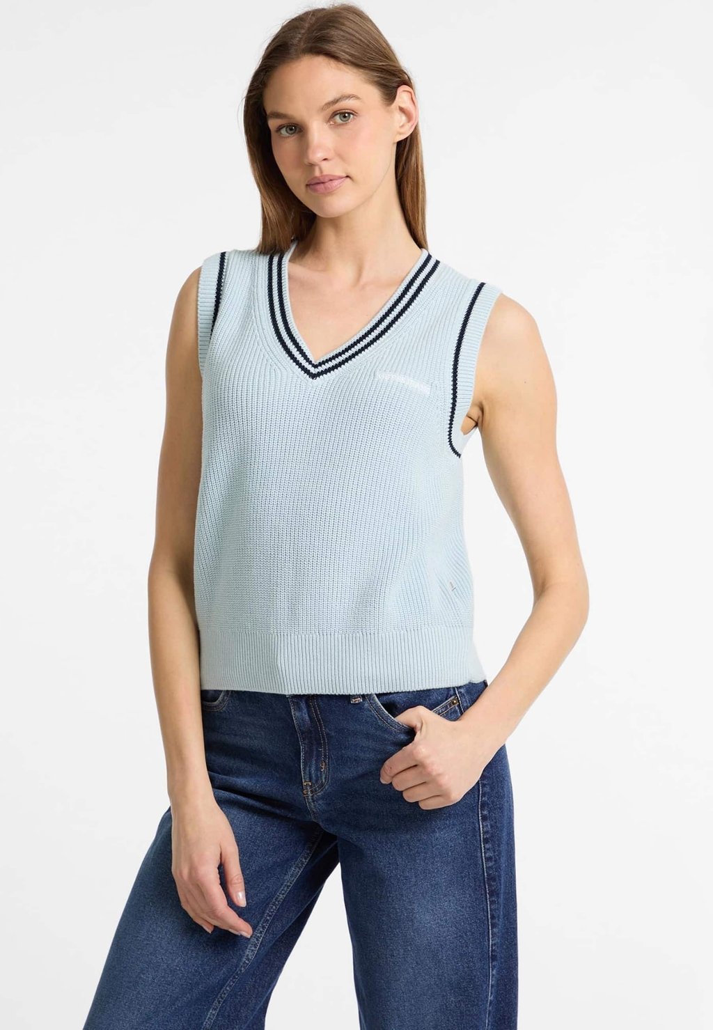 

Джемпер Guess Jeans, светло-голубой