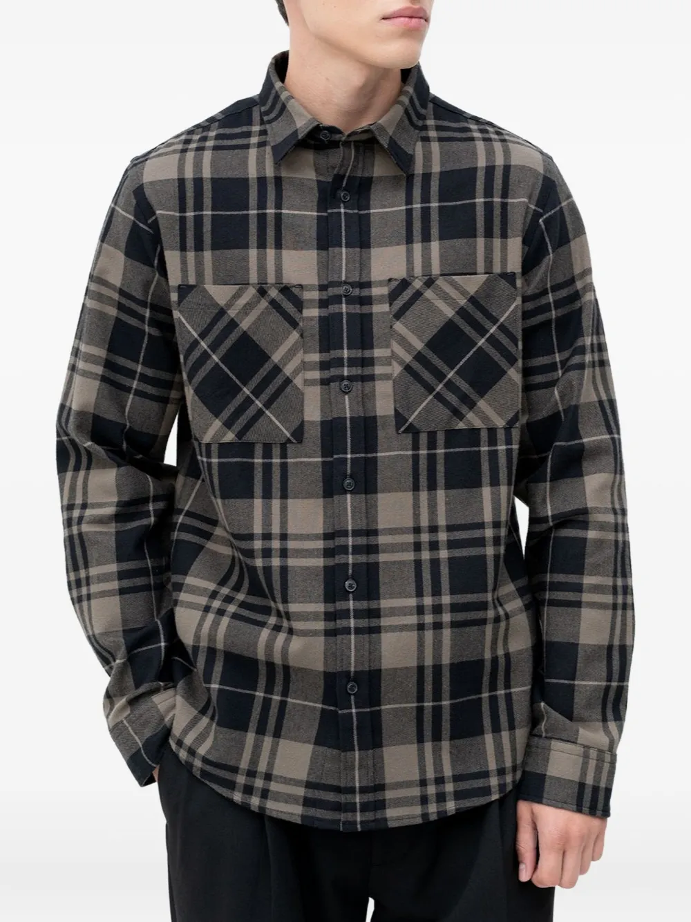 

Рубашка с накладным карманом Hugo, черный