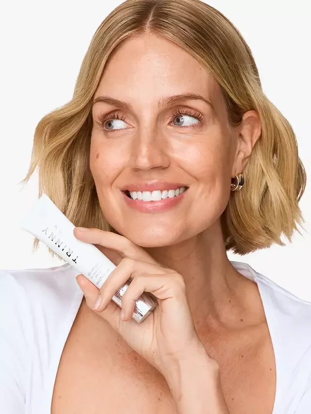 Сыворотка Trinny London — Для совершенствования кожи BFF SPF , Light Medium, 30 мл — фото 3