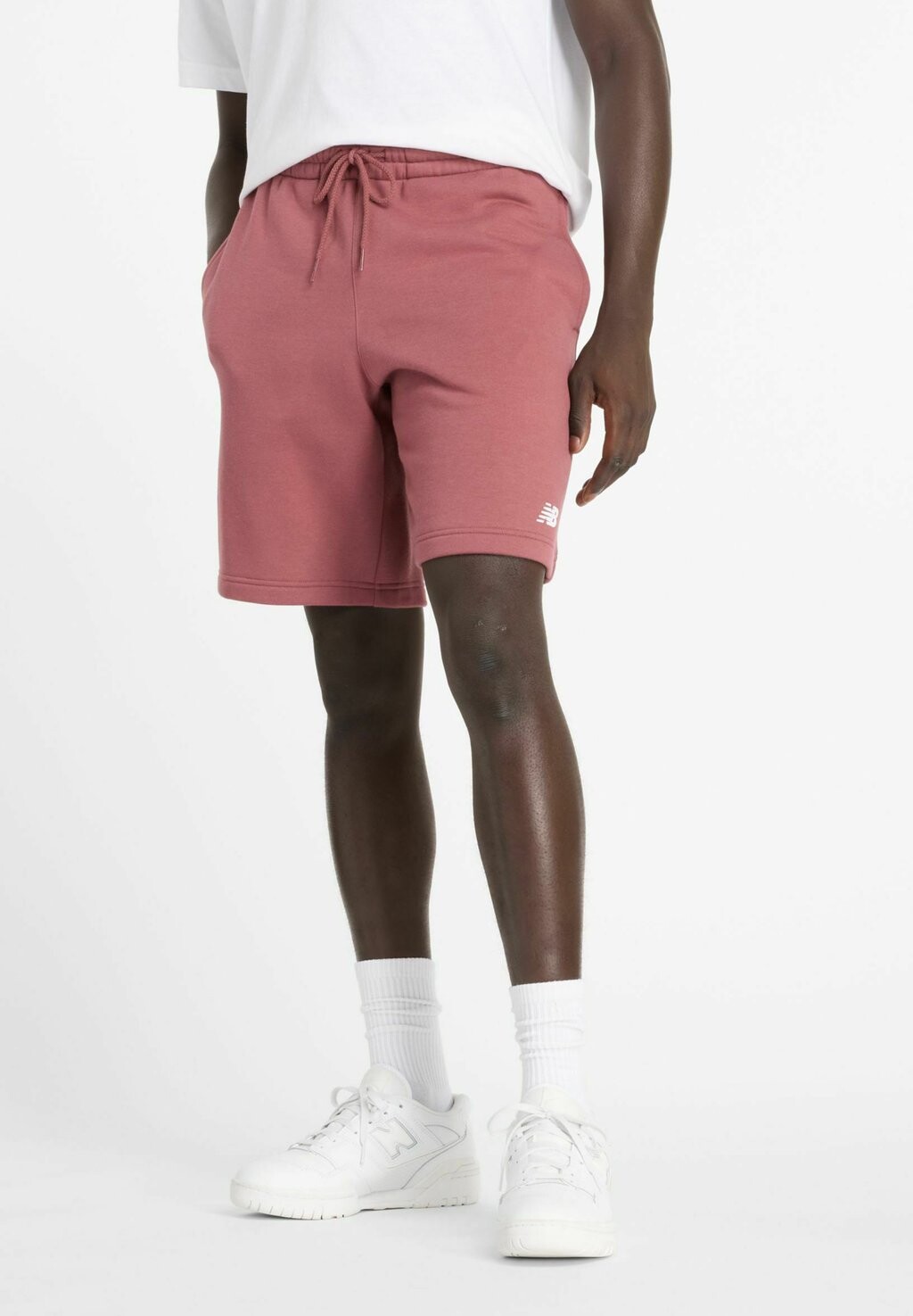 

Шорты 9 New Balance, красный