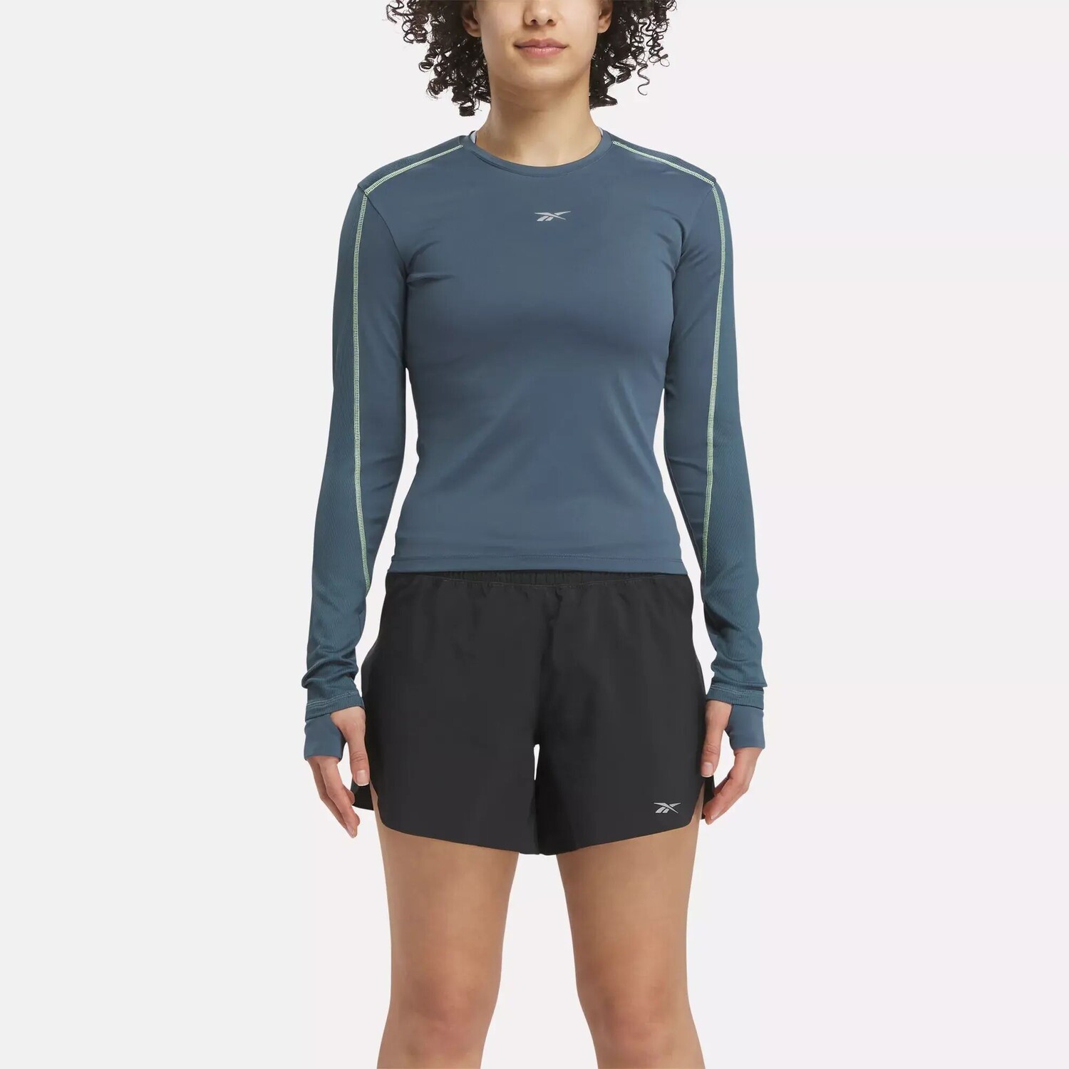 

Беговая куртка с длинными рукавами Reebok, синий