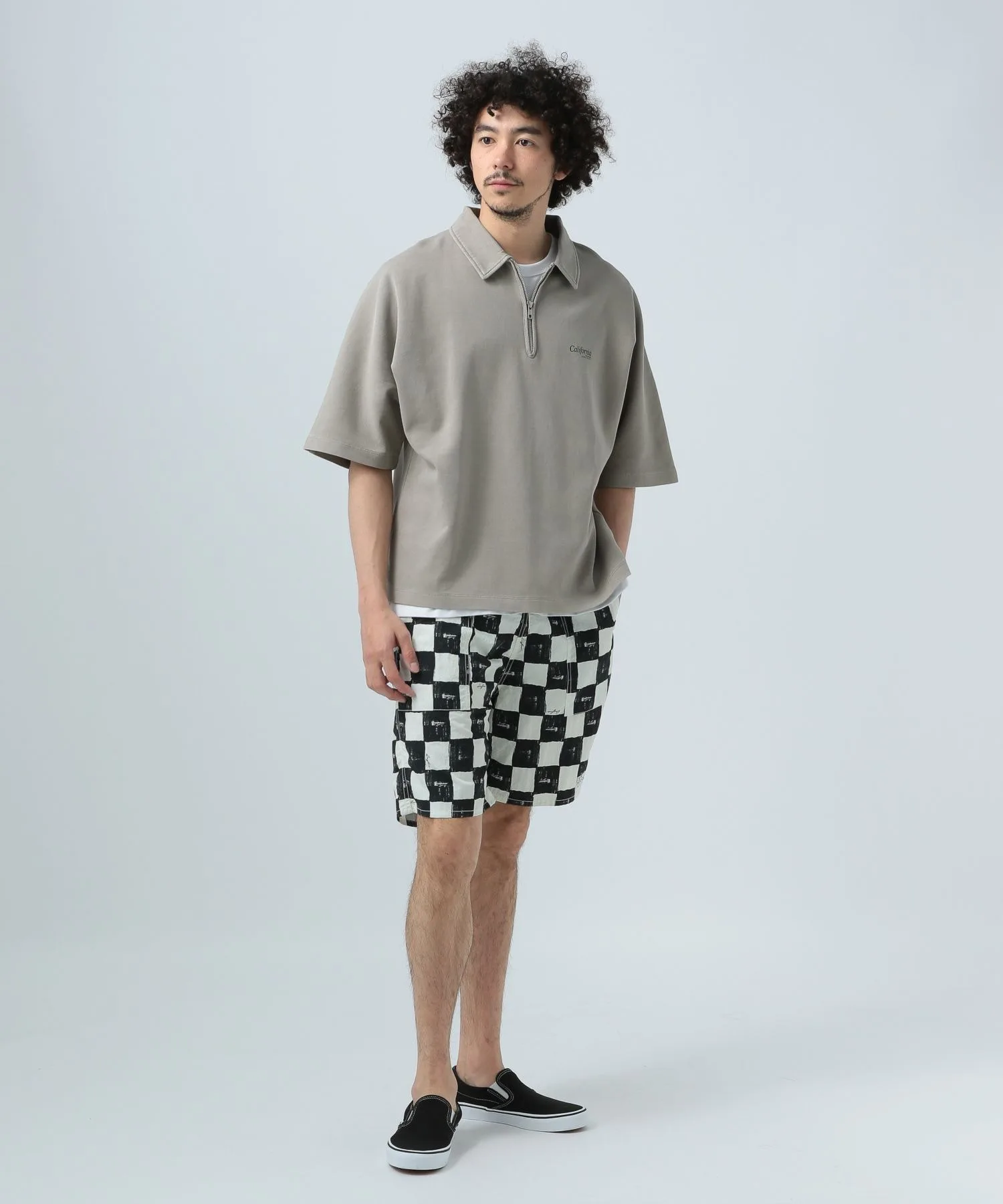 Мужские кеды VANS Classic Slip-On с клетчатым принтом серые — фото 2