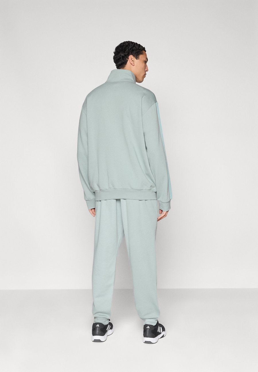 Спортивный костюм Adidas Sportswear SET, Sage/Light Green — фото 3