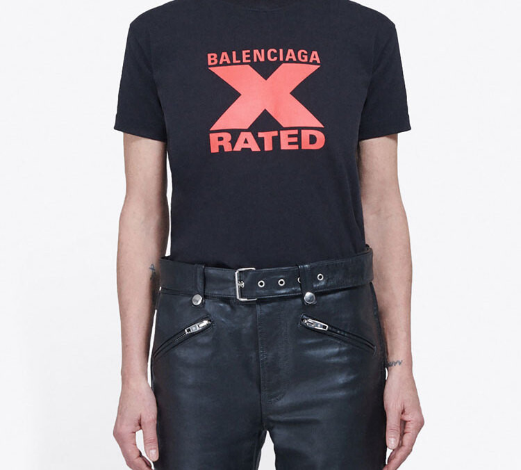 Футболка женская Balenciaga, черный / красный — фото 3