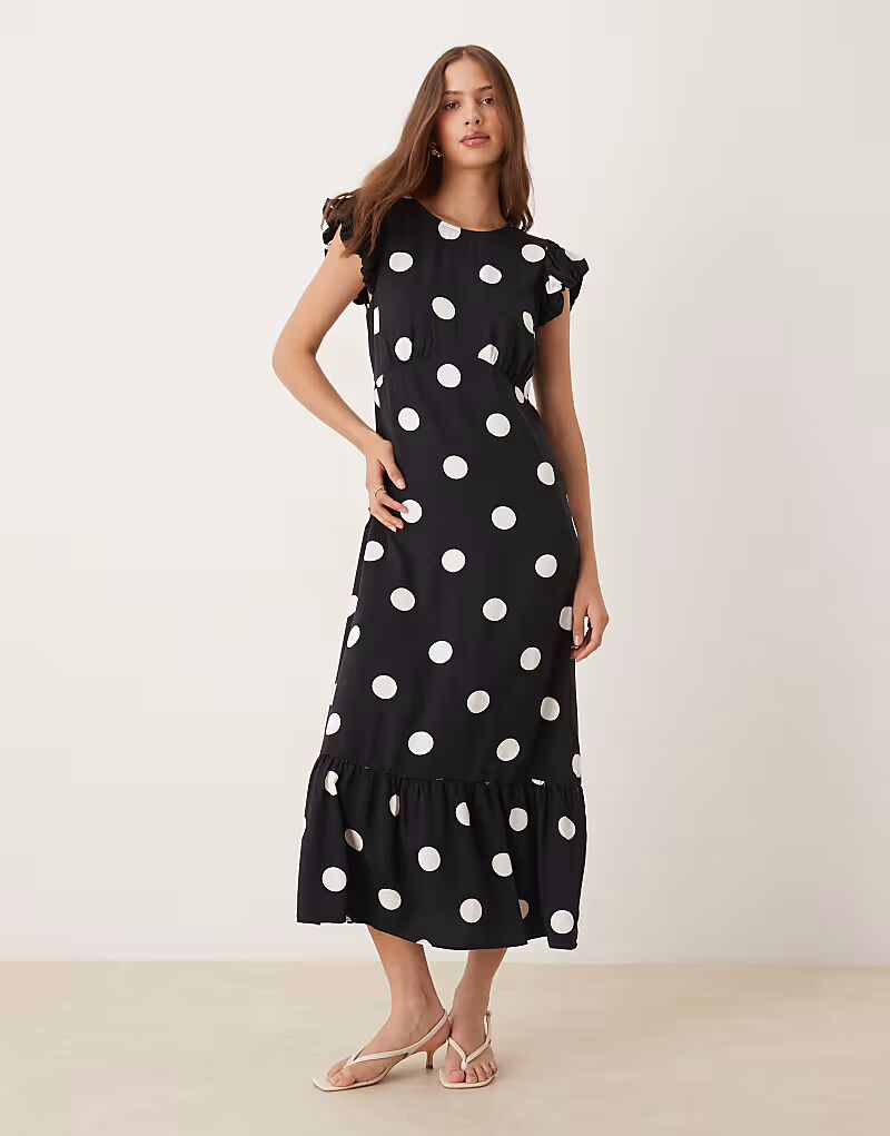 

Платье миди с оборками на рукавах Clara в черно-белый горошек Nobody'S Child