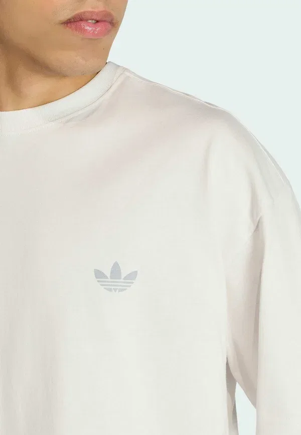 Футболка свободного кроя Adidas Originals Trefoil Essentials Spacer Loose Tee, облачно-белый — фото 3