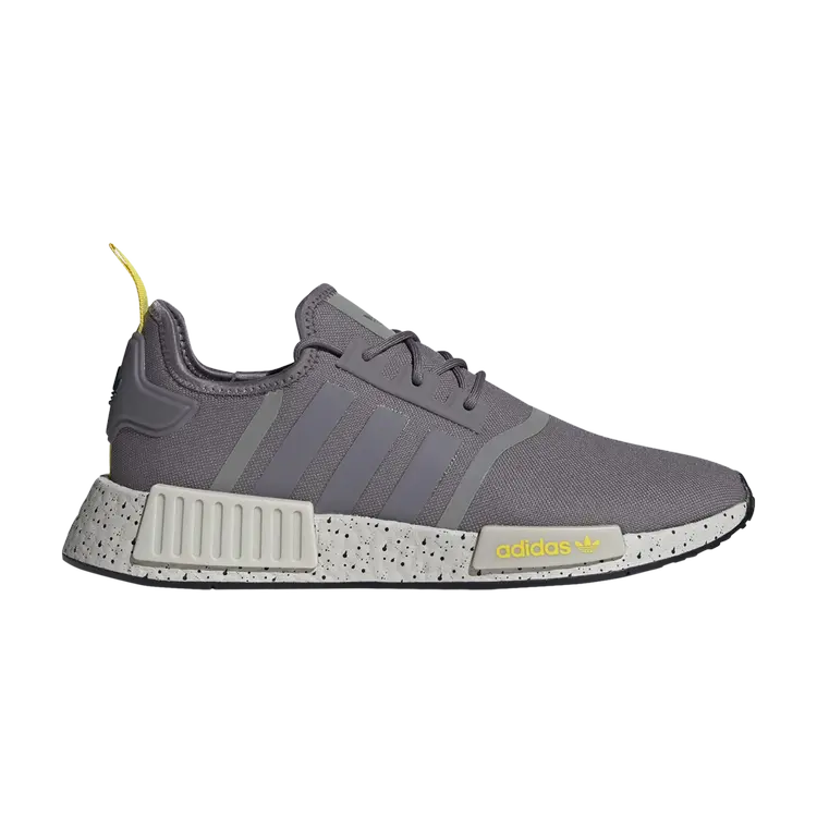 

Кроссовки Adidas NMD_R1, серый