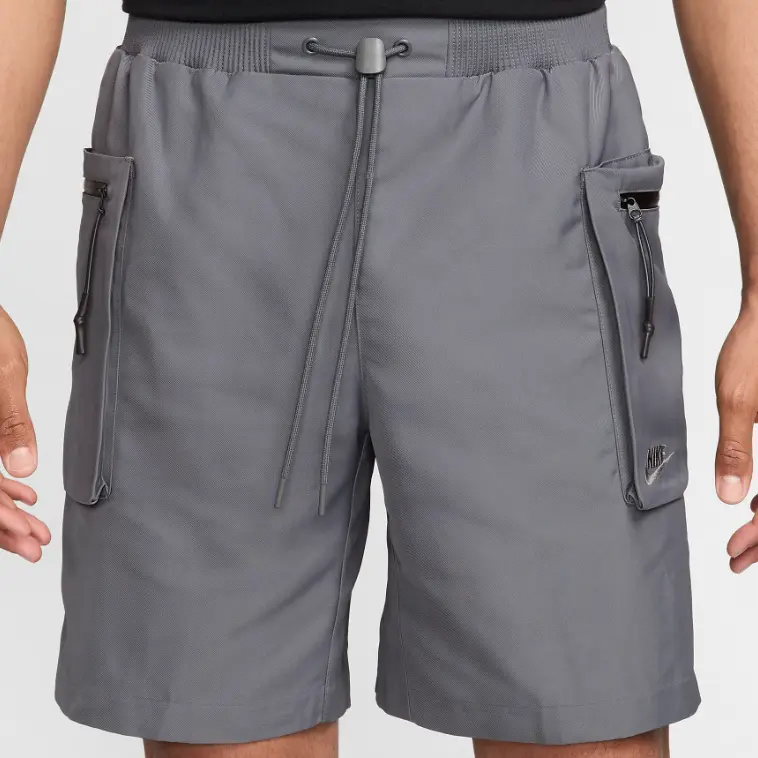 

SPORTSWEAR TECH PACK повседневные шорты мужские железно-серые Nike, серый