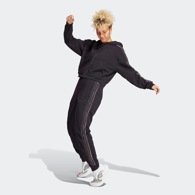 

Женский спортивный костюм зарядит энергией Adidas, черный