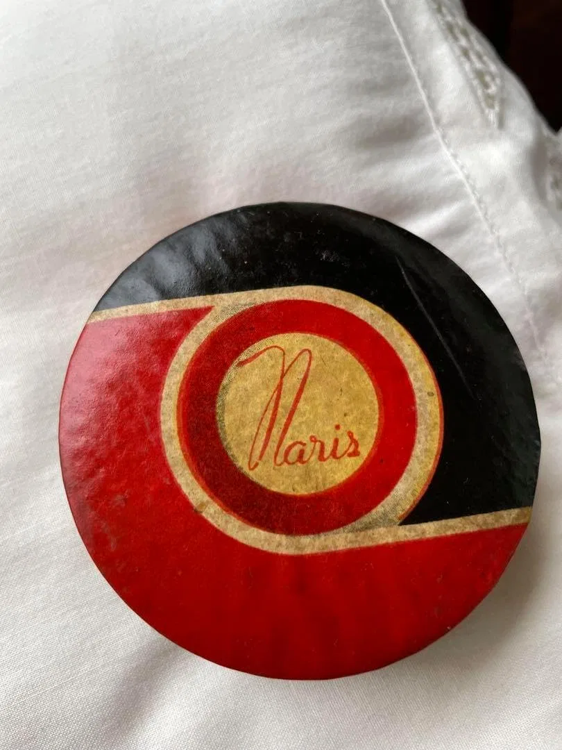 Пудра для лица Naris Cosmetics Белая