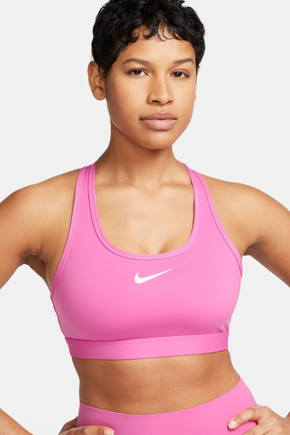 

Бюстгальтер Drifit с объемными чашечками среднего размера Nike, розовый