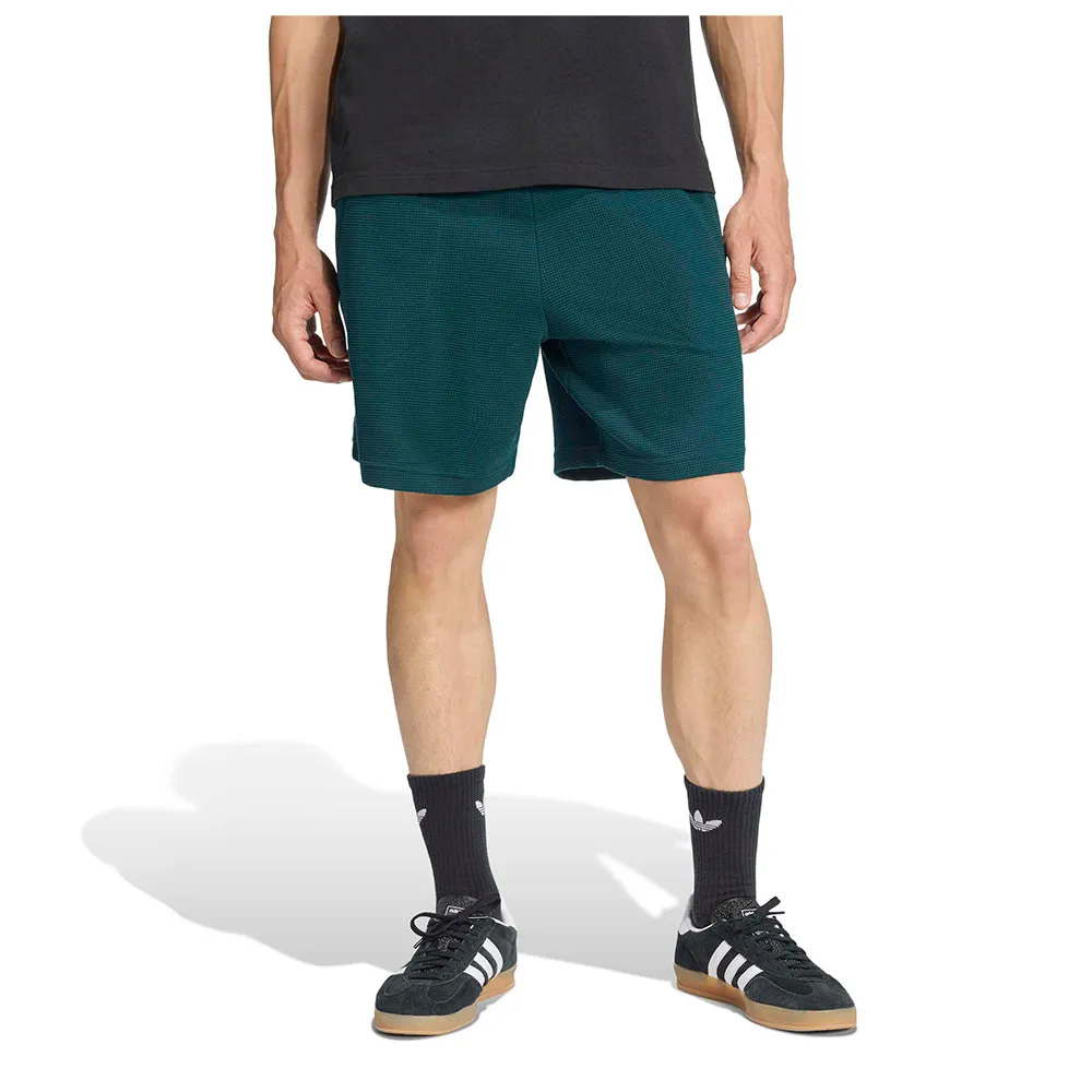 

Шорты adidas Originals Essentials Trefoil Waffle shorts, зеленый