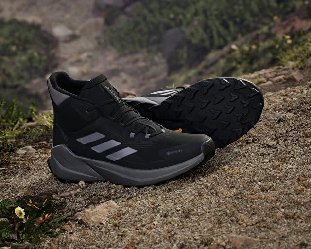 Мужские походные ботинки Adidas Terrex Trailmaker 2.0 Mid Top с Gore-tex, черный — фото 2