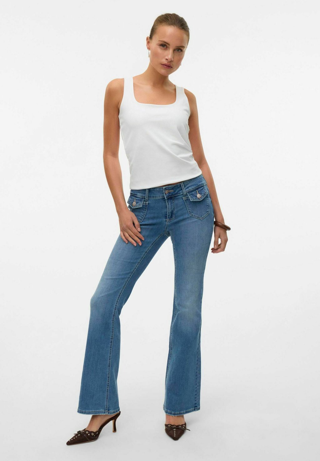 

Расклешенные джинсы TAILLE Vero Moda, цвет Medium Blue Denim