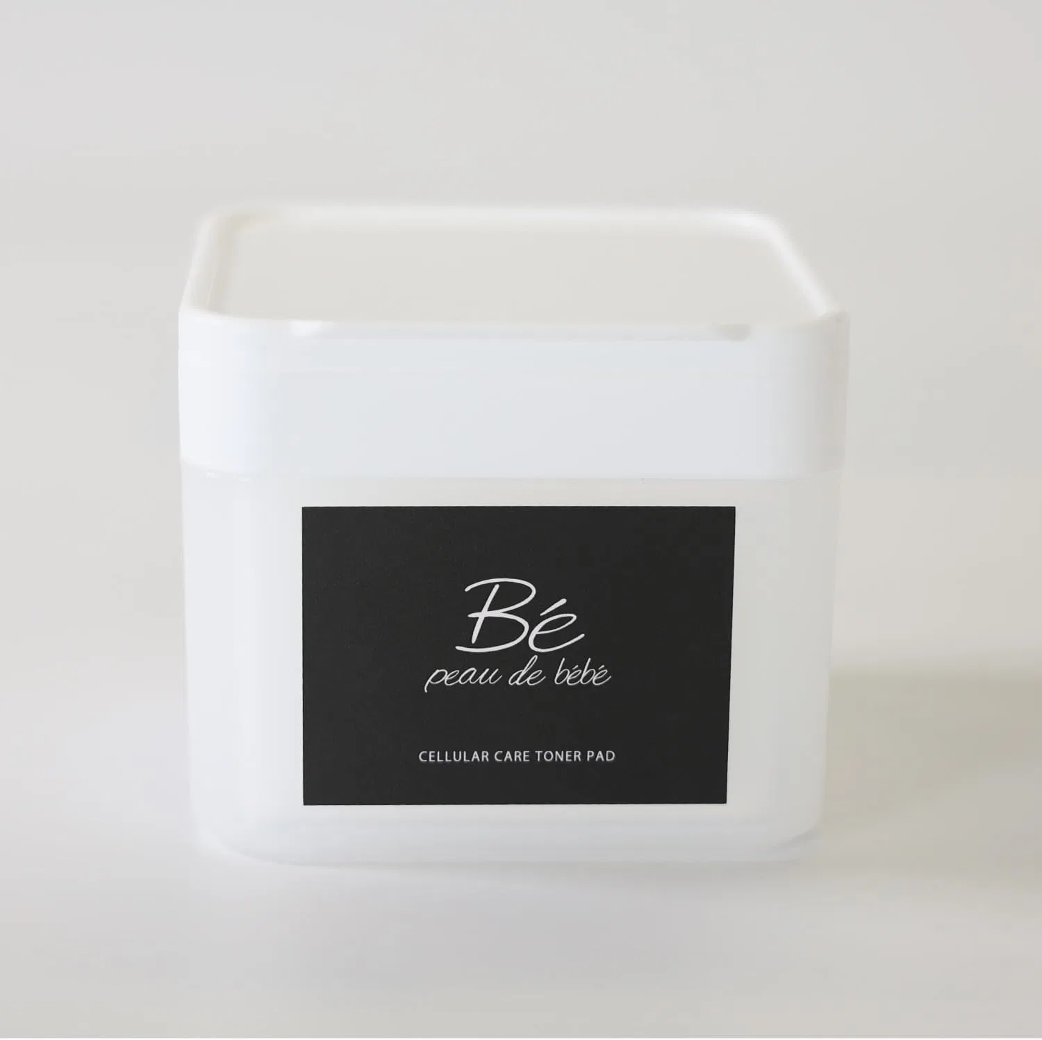 Косметичка для тонера Peau De Bebe
