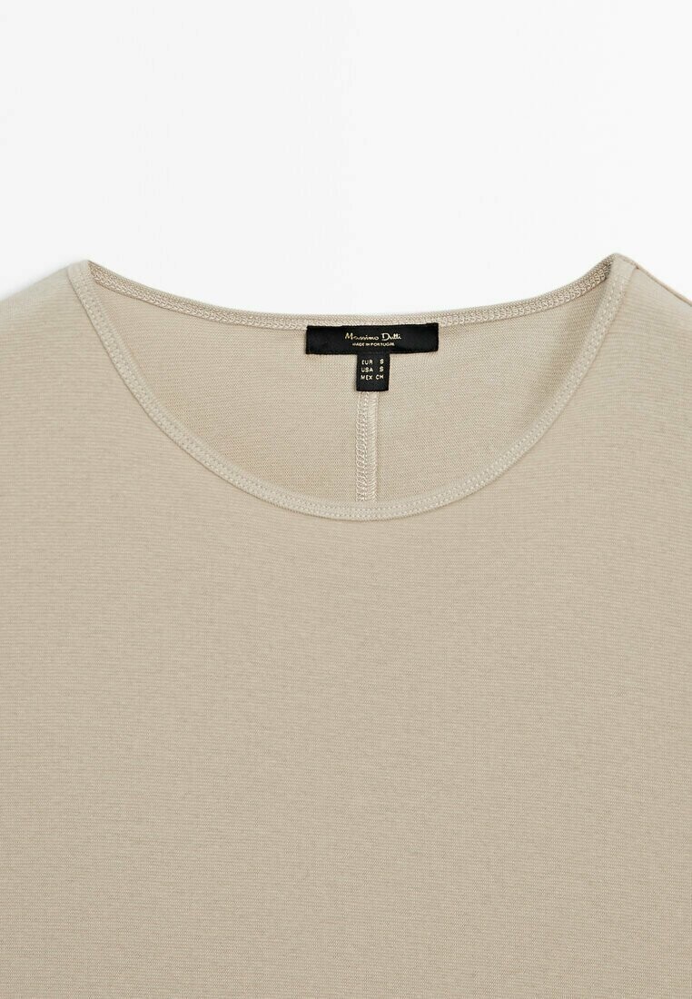 

Базовая футболка WITH SHORT RAGLAN SLEEVES Massimo Dutti, цвет Mottled Beige