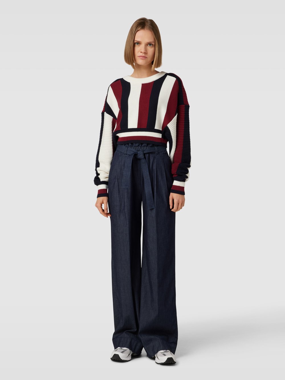 

Укороченный вязаный свитер с полосатым узором Tommy Hilfiger