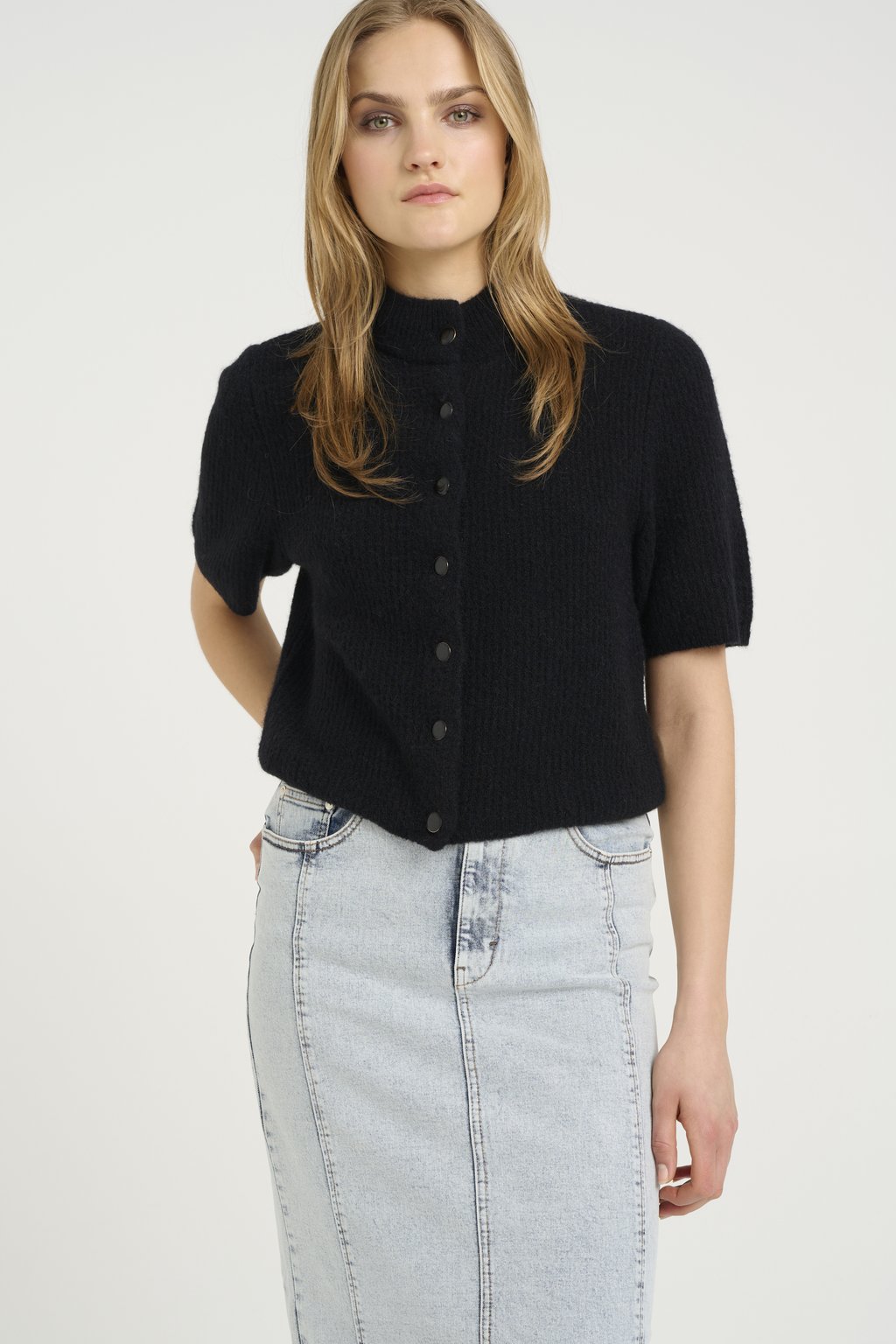 

Кардиган ALPHA Gestuz, черный