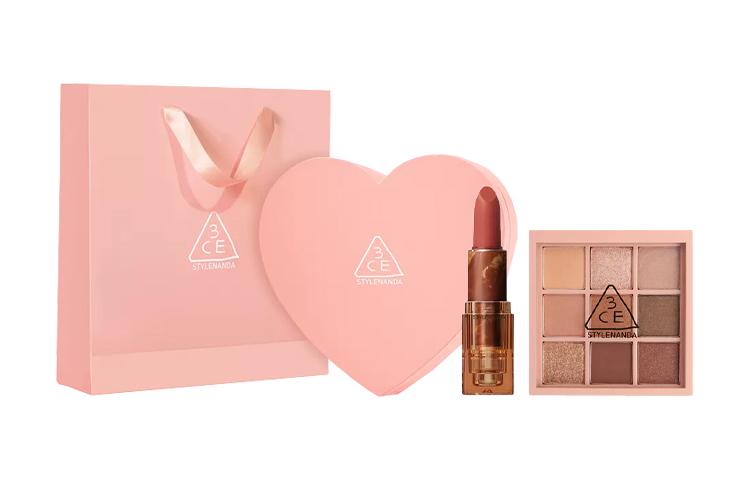 

Набор помад на День святого Валентина, лимитированная серия, 9 сеток, сердце, комплект из 2 3CE