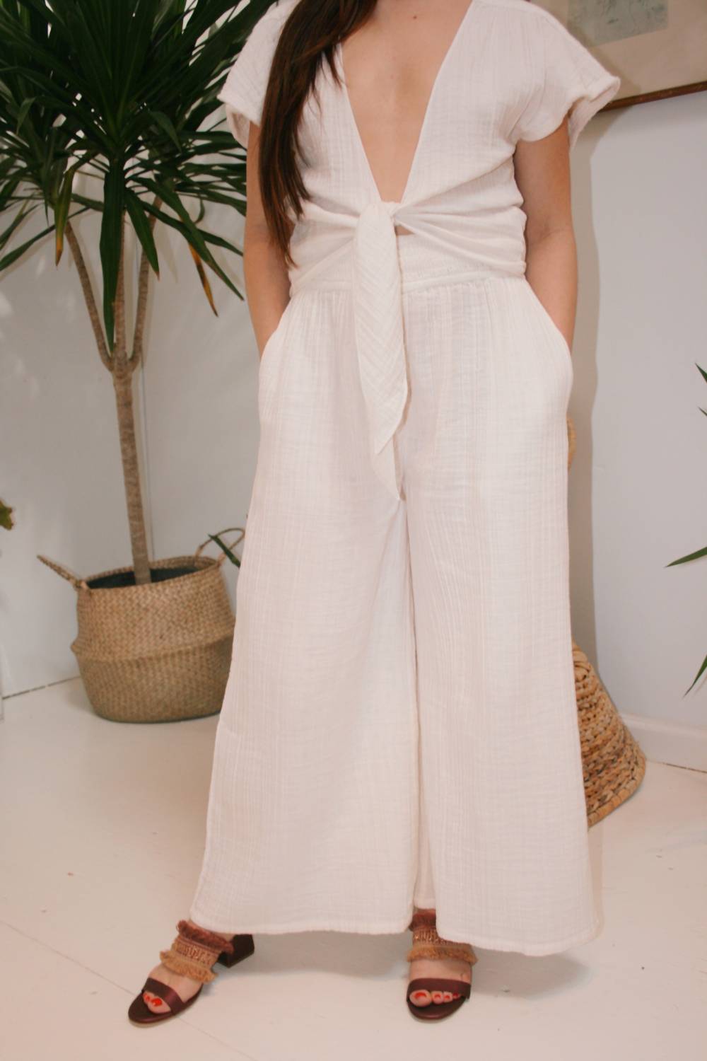 

Широкие брюки цвета Off White Anaak