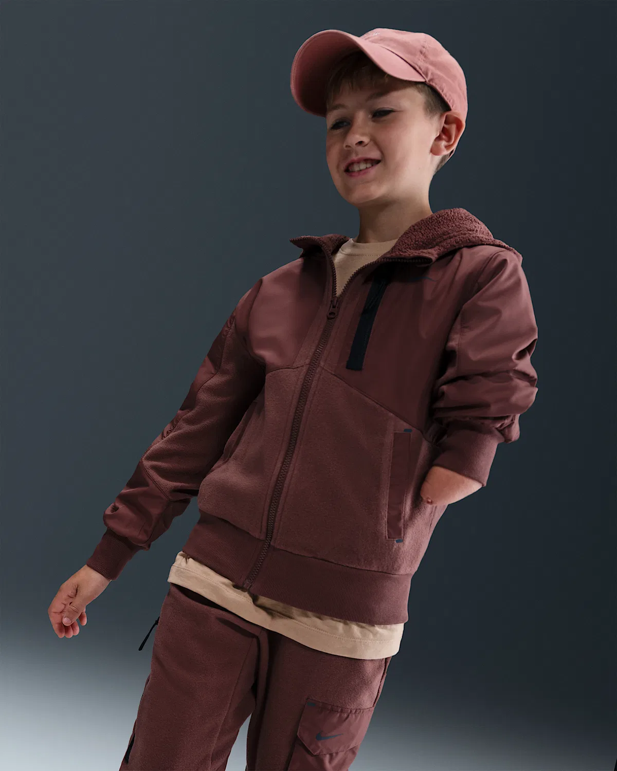 Детская зимняя куртка Nike Sportswear City Utility EasyOn Therma-FIT, Red Sepia/Red Sepia/Black — фото 3