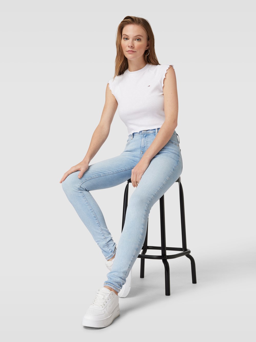 

Джинсы суперскинни с 5-карманным дизайном Levi's, светло-голубой